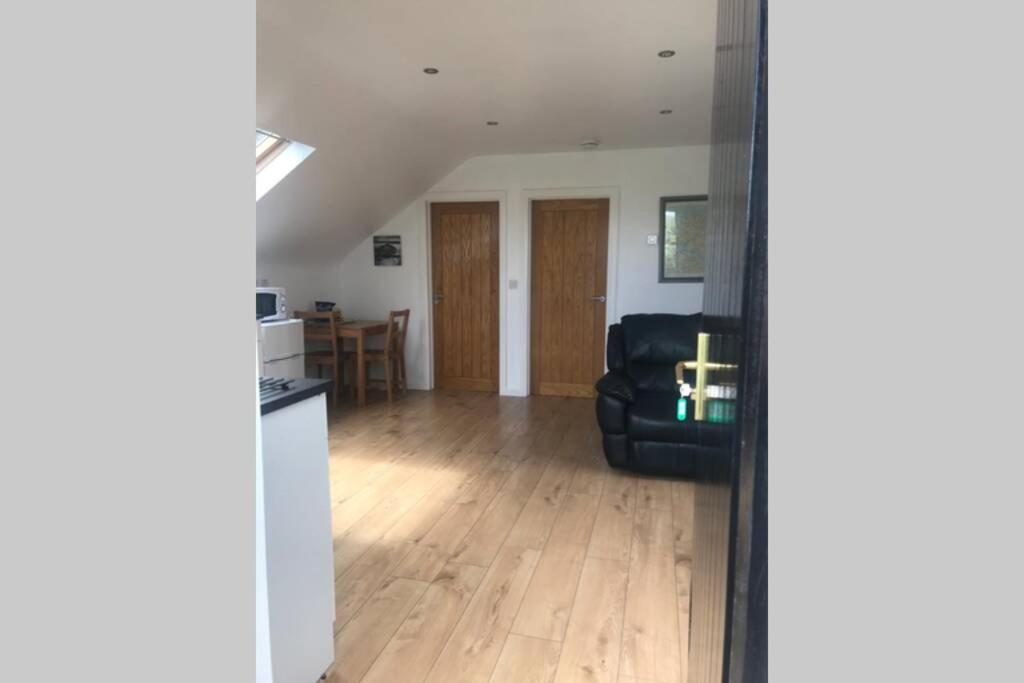 Buzzards Loft Apartamento Poyntzpass Exterior foto